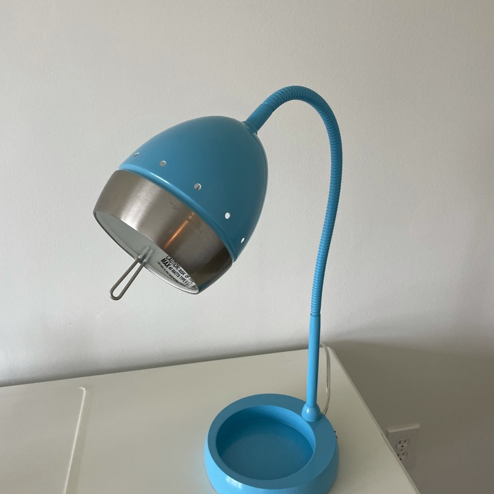 Pottery Barn Teen desk lamp. Excellent condition.